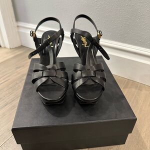 Preloved authentic tribute sandals